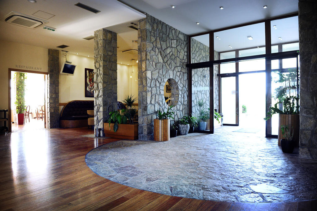 Hotel Aria Mitrovici  Екстер'єр фото
