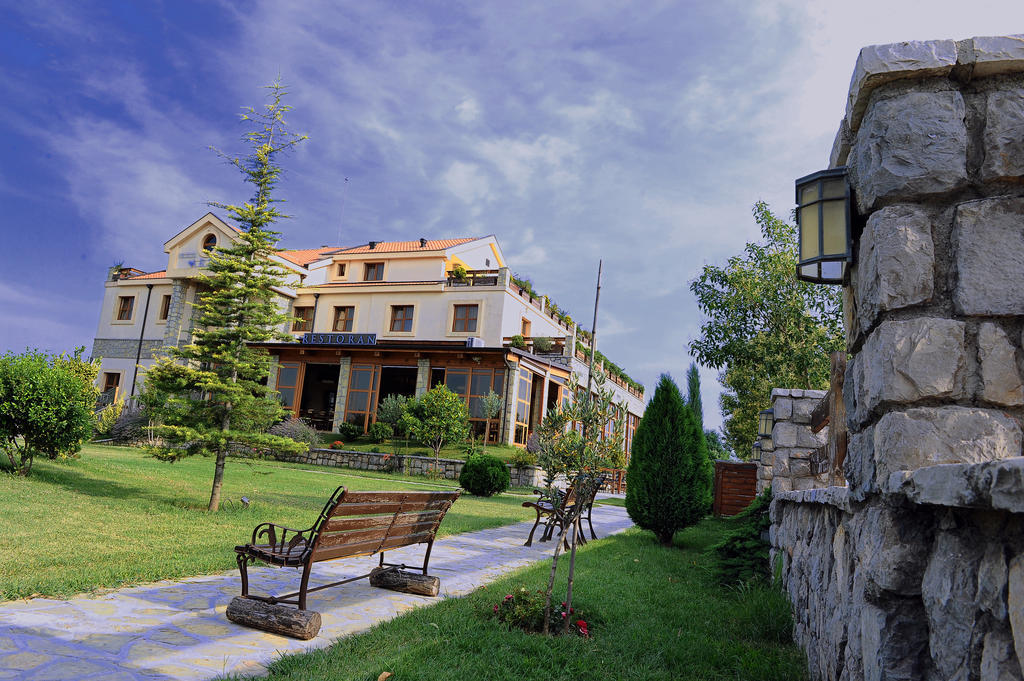 Hotel Aria Mitrovici  Екстер'єр фото